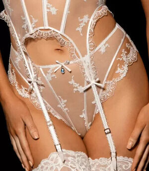 Honey Birdette DAISY🤍 Ivory Floral Lace Brief XS